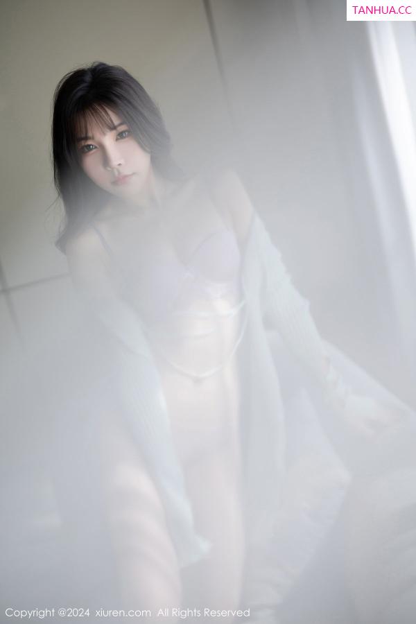 陈芝 芝芝Booty [XiuRen]高清写真图 2024.01.26 No.8028 徐莉芝Booty 丝袜美腿第40张图片